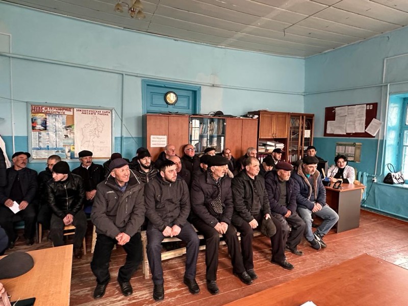 Рабочая поездка председателя Комитета в Лакский район