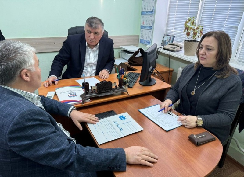 Председатель Комитета провел прием граждан в Кизилюртовском районе