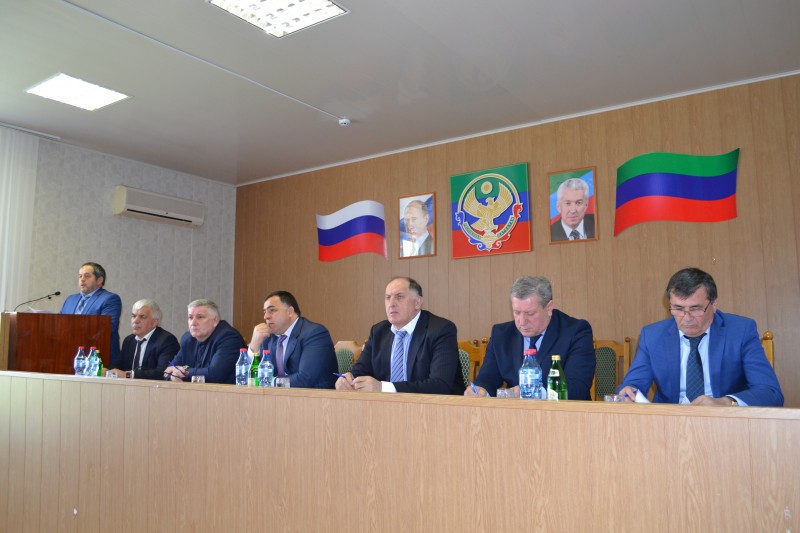 Вахмурад Курчаев принял участие в совещании по вопросам развития АПК Дагестана в Магарамкентском районе