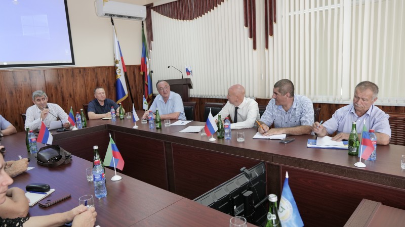 В Прикаспийском ЗНИВИ состоялся семинар по лейкозу