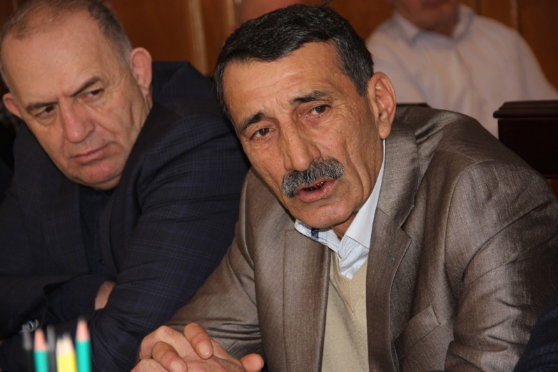 В администрации Кизилюртовского района представили нового руководителя ветеринарной службы