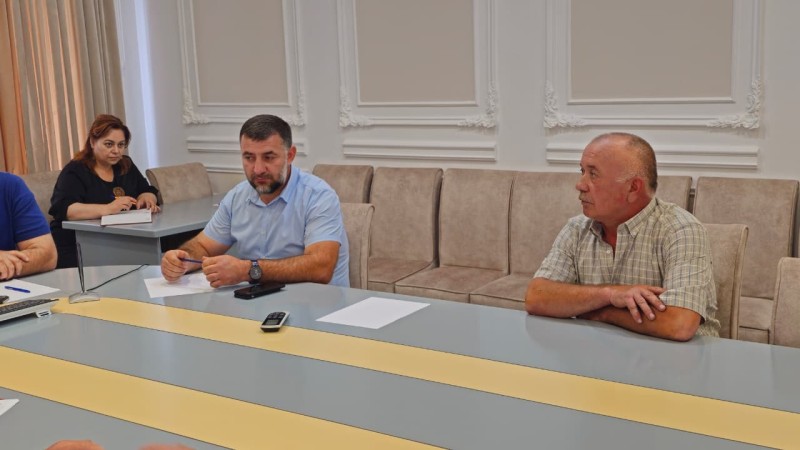 Председатель Комитета провел выездной прием граждан в Магарамкентском районе