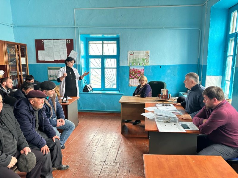 Рабочая поездка председателя Комитета в Лакский район