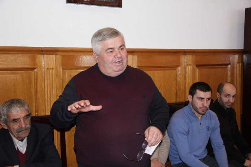 В администрации Кизилюртовского района представили нового руководителя ветеринарной службы