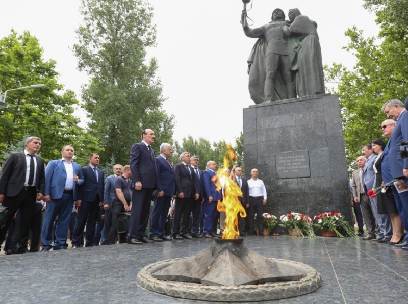 Коллектив Комитета принял участие в акции ко Дню памяти и скорби