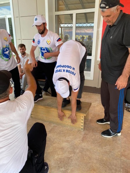 Трудовой коллектив ГБУ РД «Казбековское районное ветеринарное управление» принял участие в фестивале Всероссийского физкультурно-спортивного комплекса ГТО