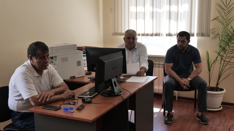 Совещание в городском отделе