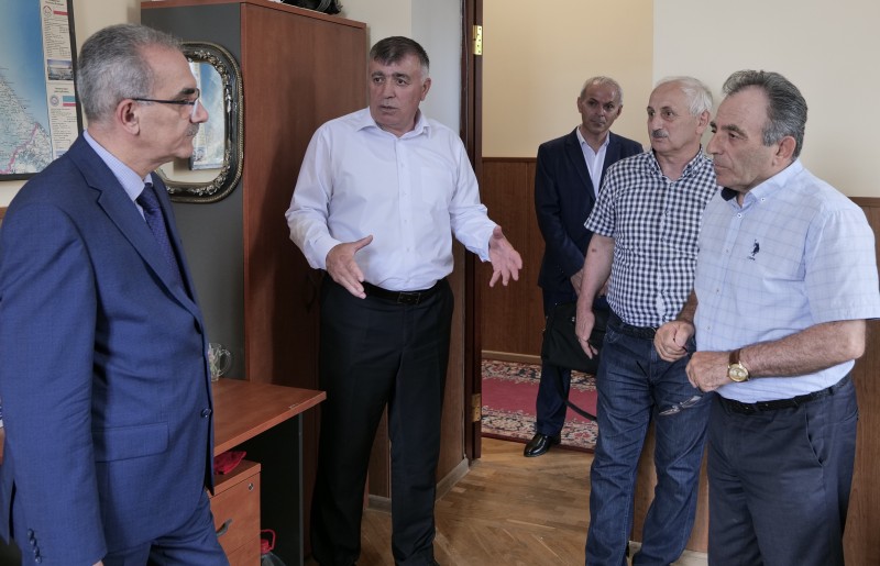 Нариман Абдулмуталибов встретился с коллективом Комитета по ветеринарии РД