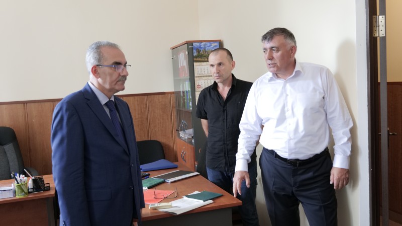 Нариман Абдулмуталибов встретился с коллективом Комитета по ветеринарии РД