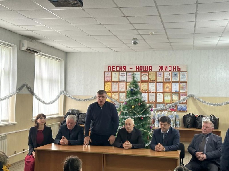 Новогодние подарки детям участников СВО