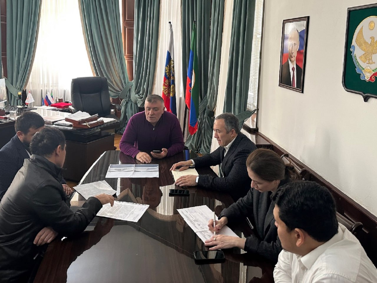 Председатель Комитета по ветеринарии провел выездной прием граждан в Ногайском районе.