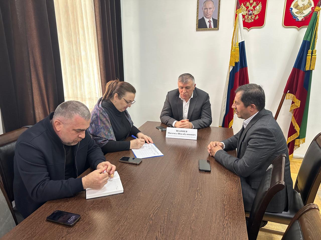 Председатель Комитета провёл выездной приём граждан в Карабудахкентском районе