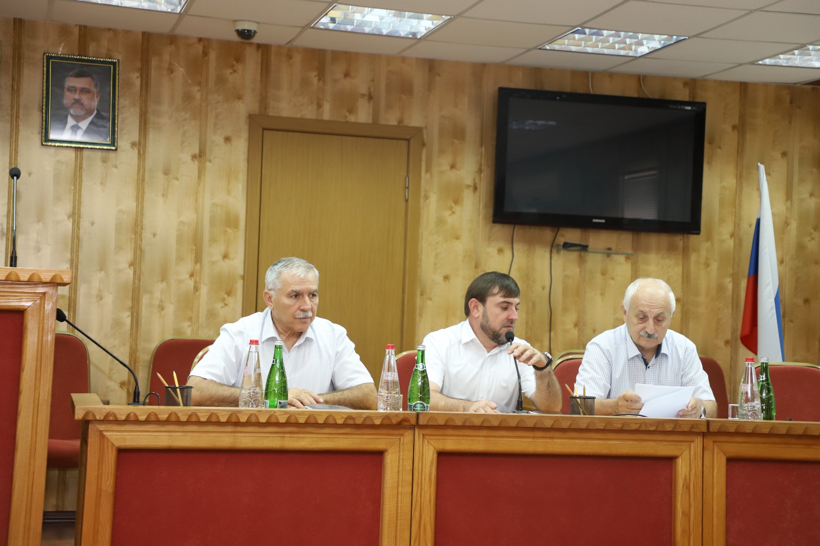 В Кизлярском районе прошло совещание по вопросам деятельности ветслужбы