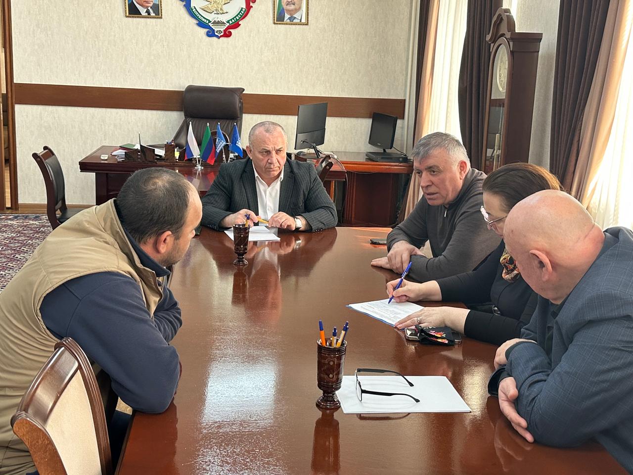 Председатель Комитета провёл выездной приём граждан в Кумторкалинском районе