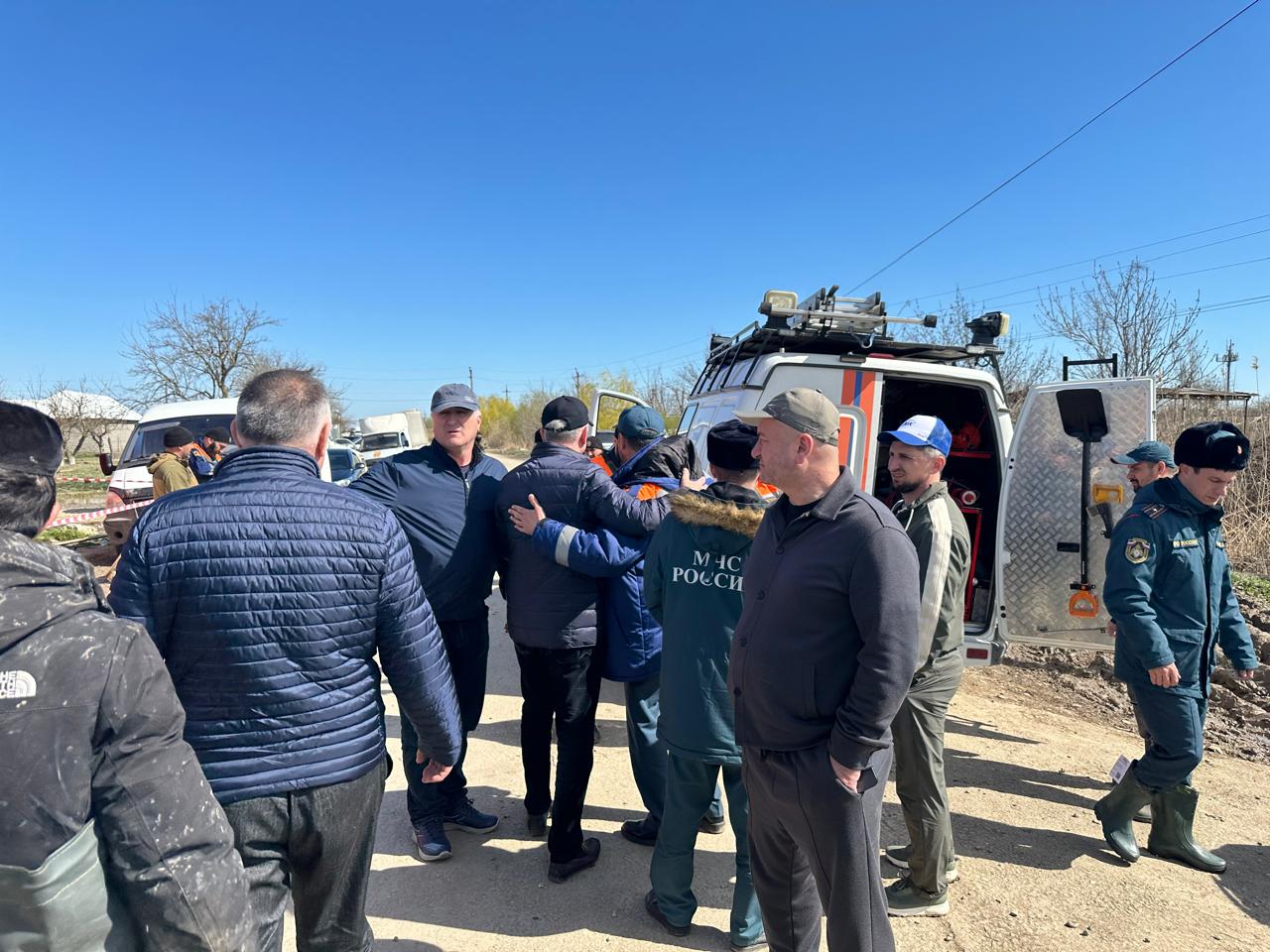 Магомед Шапиев осмотрел ход работ по сбору и вывозу павших животных