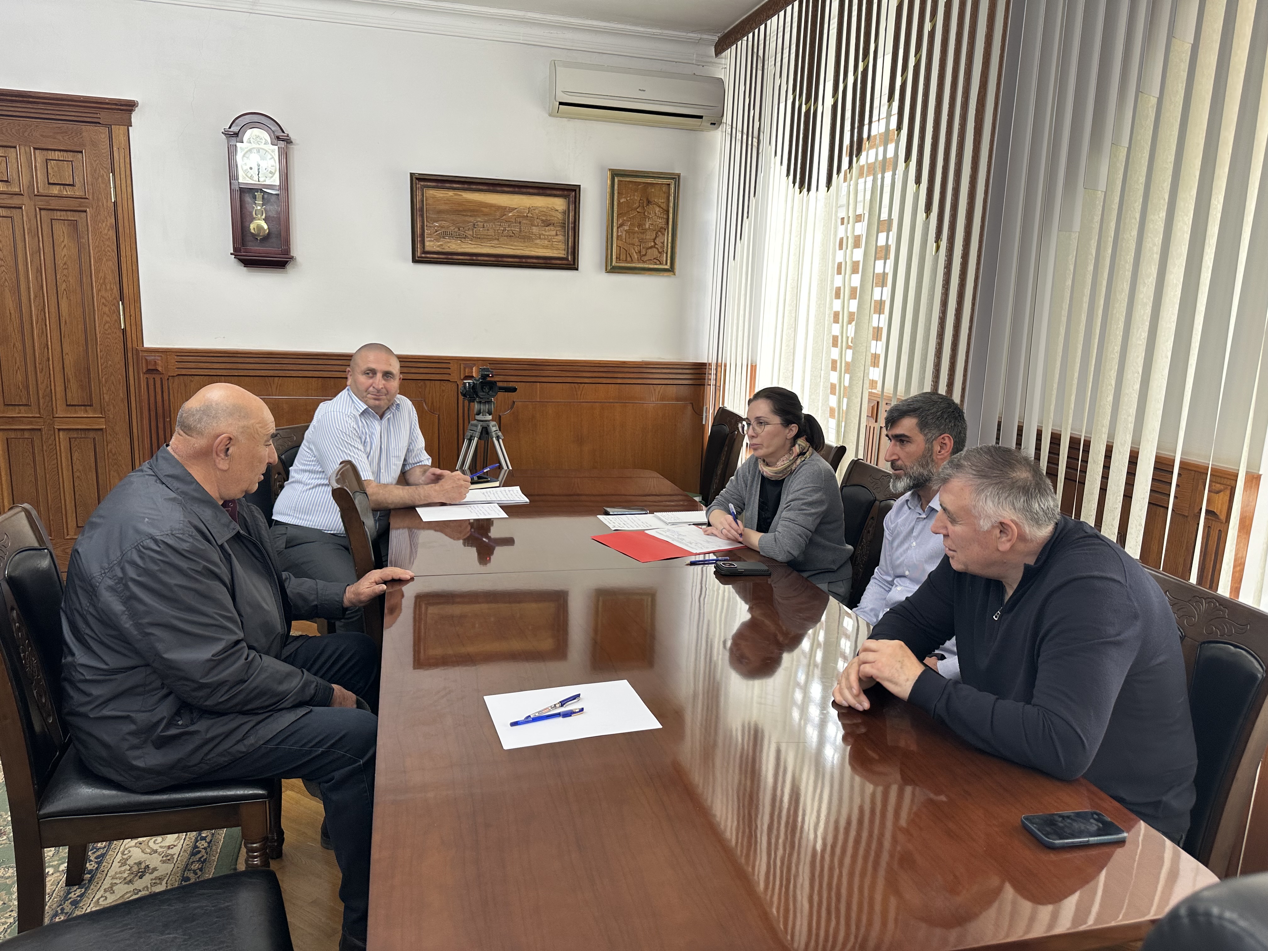 Председатель Комитета провел выездной прием граждан в Ахтынском районе